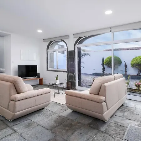 Casa Formosa - Host & Chill Guest house