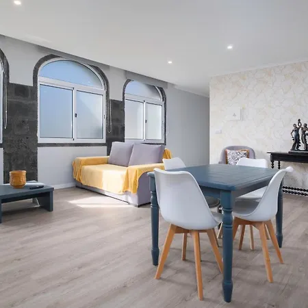 Casa Formosa - By Host & Chill *