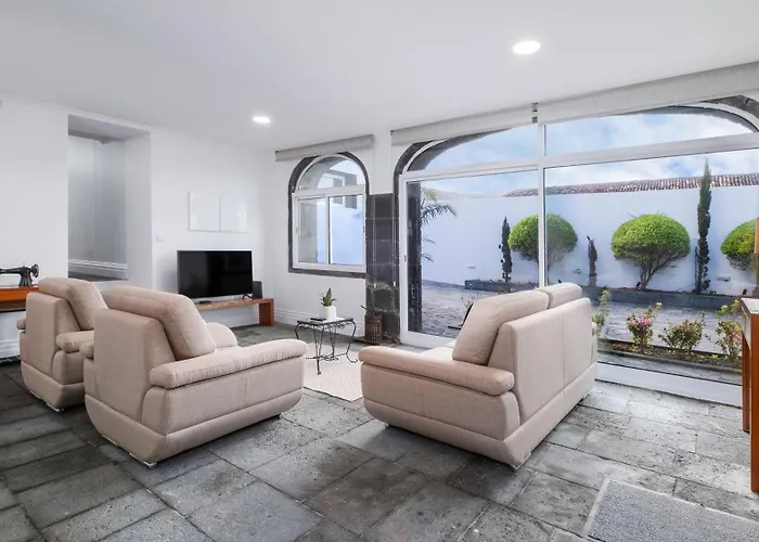 Casa Formosa - Host & Chill בית הארחה